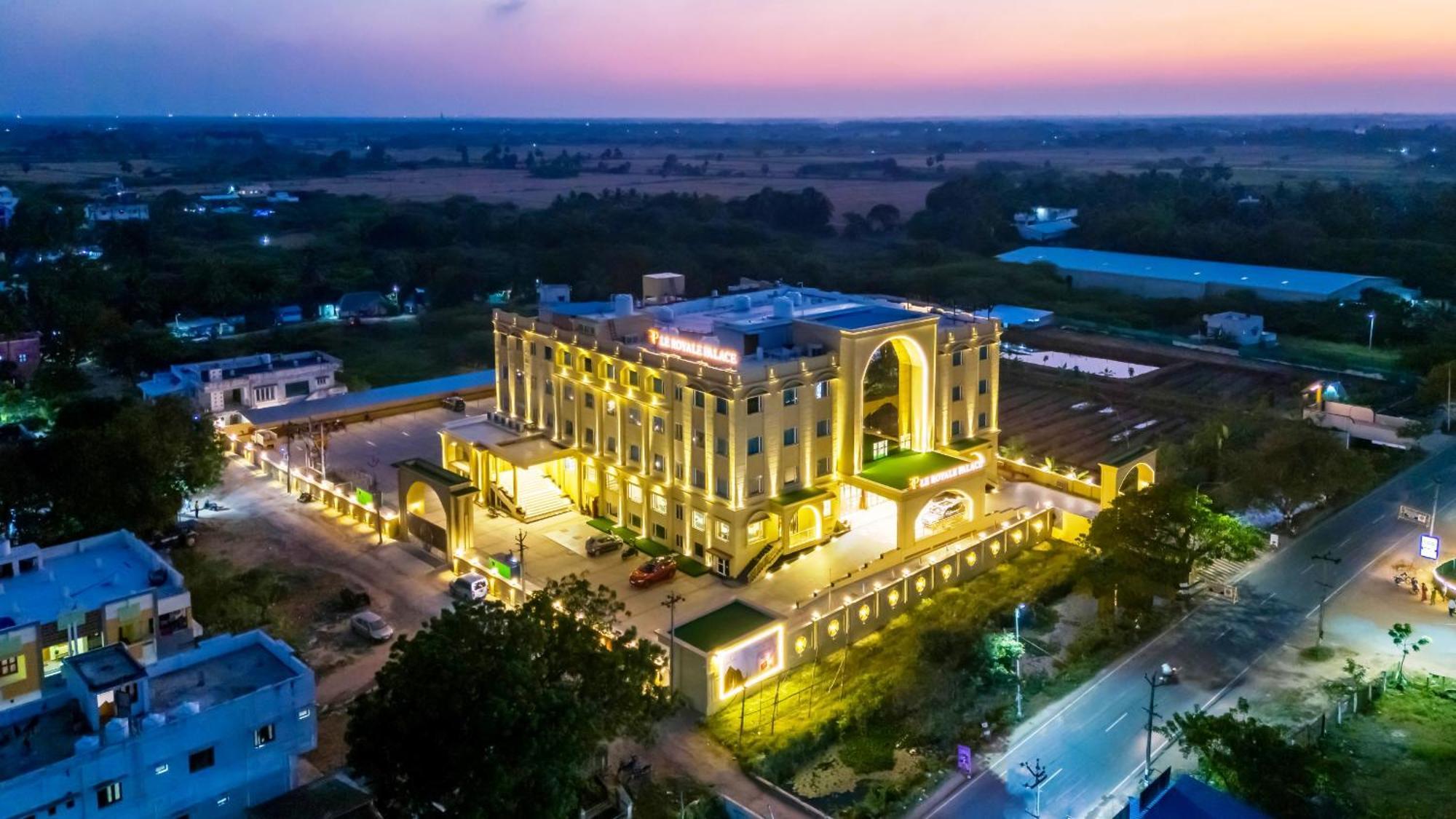 Le Royale Palace Karaikal Exterior photo